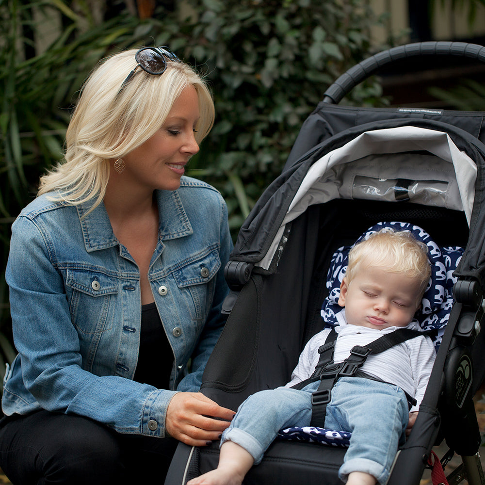 Pram outlet head support